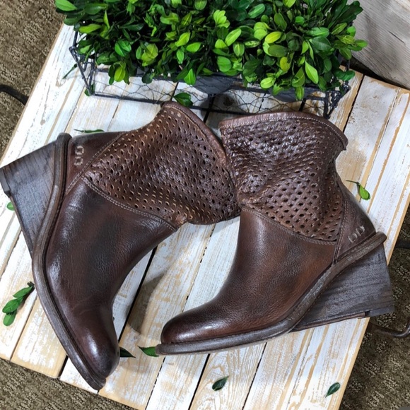 Bed Stu Cobbler Organic Leather Booties, size 6 (FW01) - Picture 2 of 6